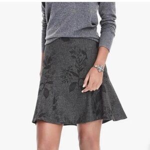 BananaRepublic wool blend mini skirt flare size 2 dark academia floral grey